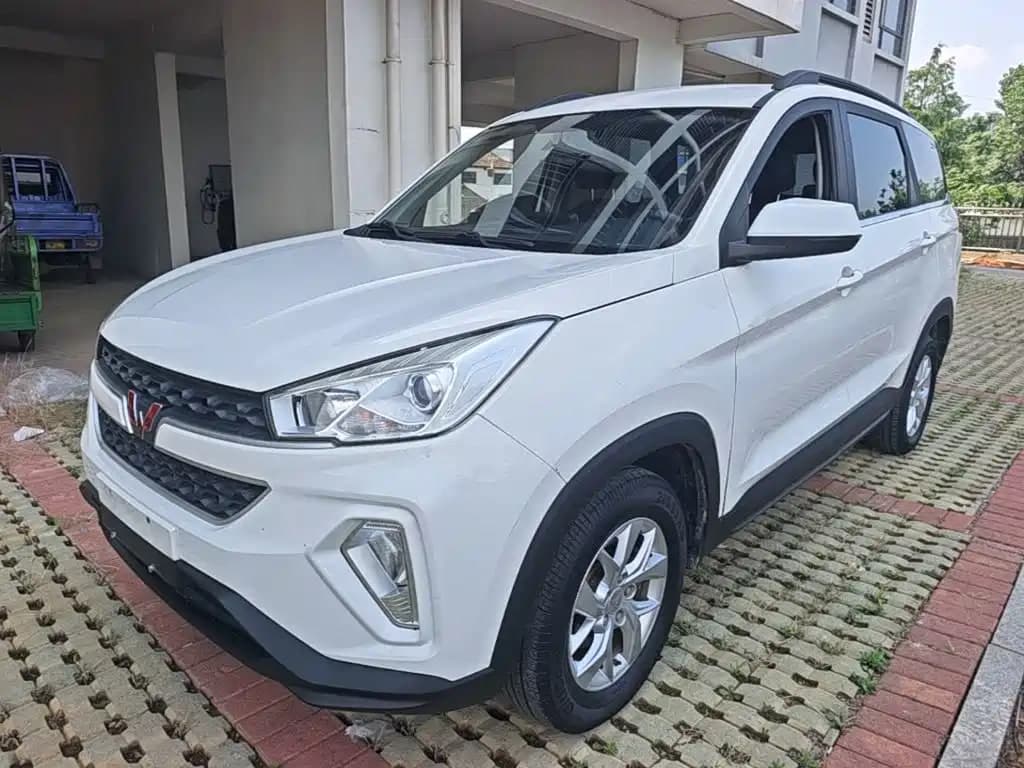Wuling Hongguang S3