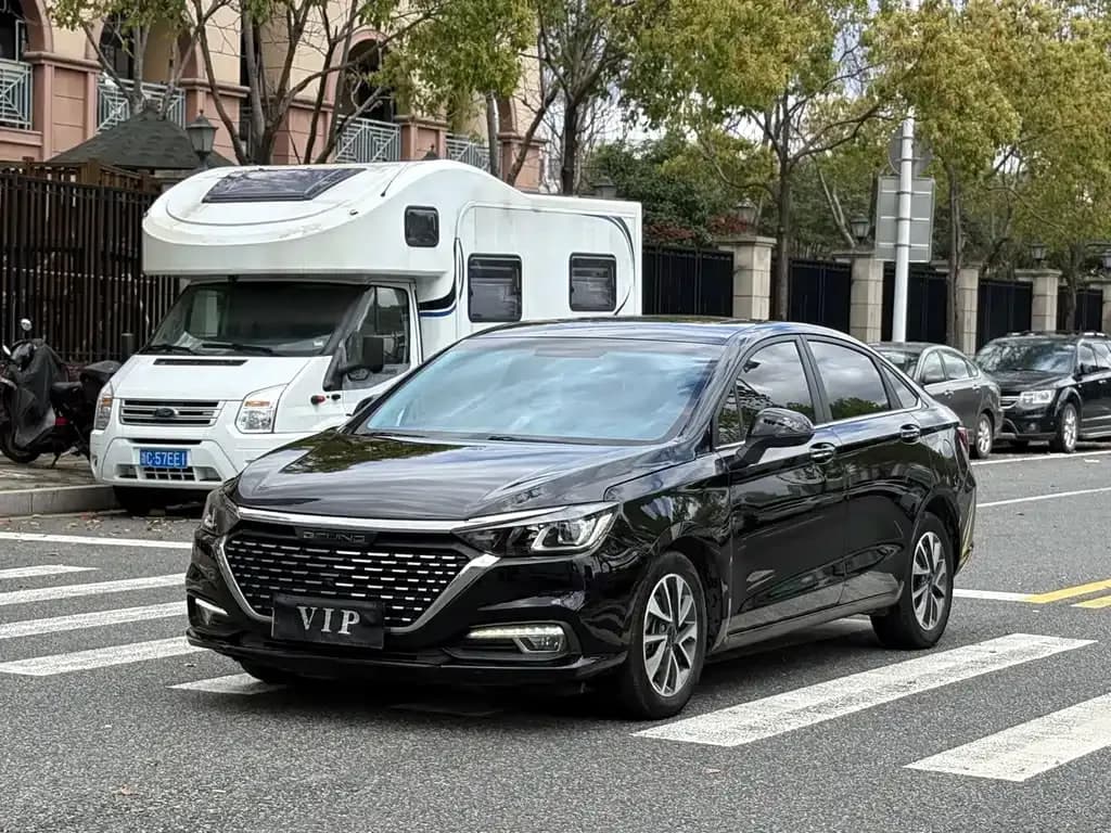 BAIC U5