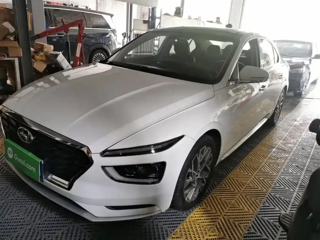 Hyundai Tu