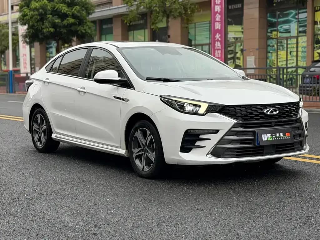 Chery Arrizo 5 Plus — фото 2