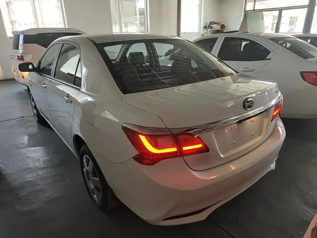 BYD F3 — фото 2