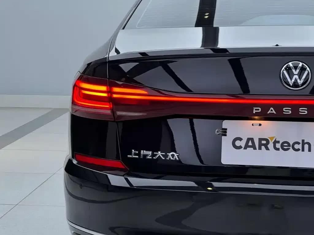 Volkswagen Passat — фото 2
