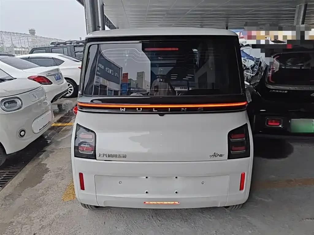 Wuling Air Ev Qing Kong — фото 2
