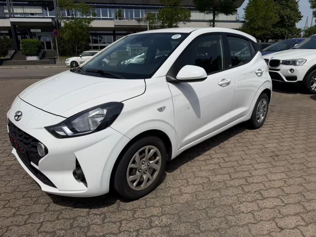 Hyundai i10 — фото 1