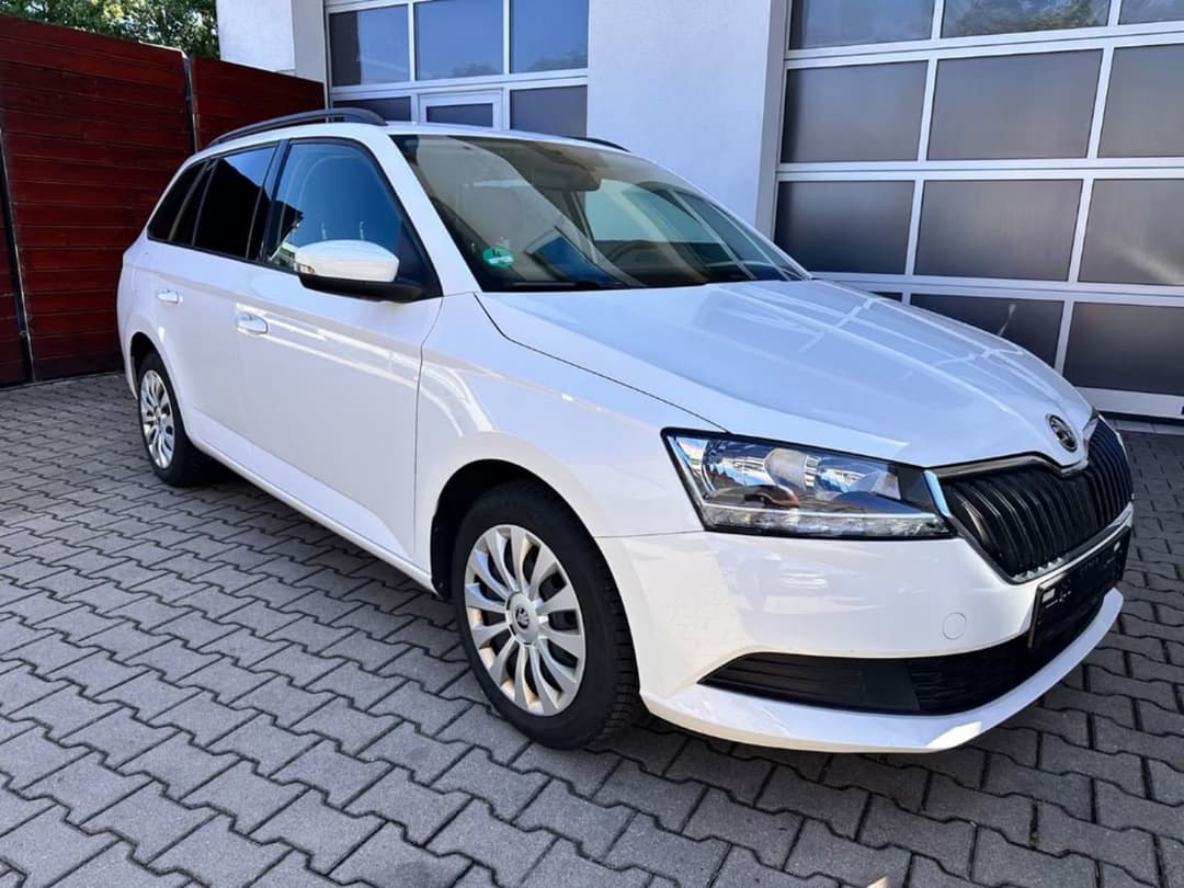 Skoda Fabia — фото 1