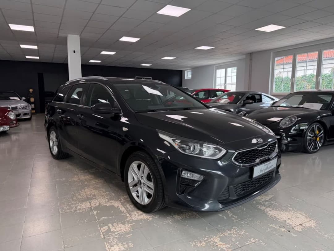 Kia cee'd Sportswagon — фото 1