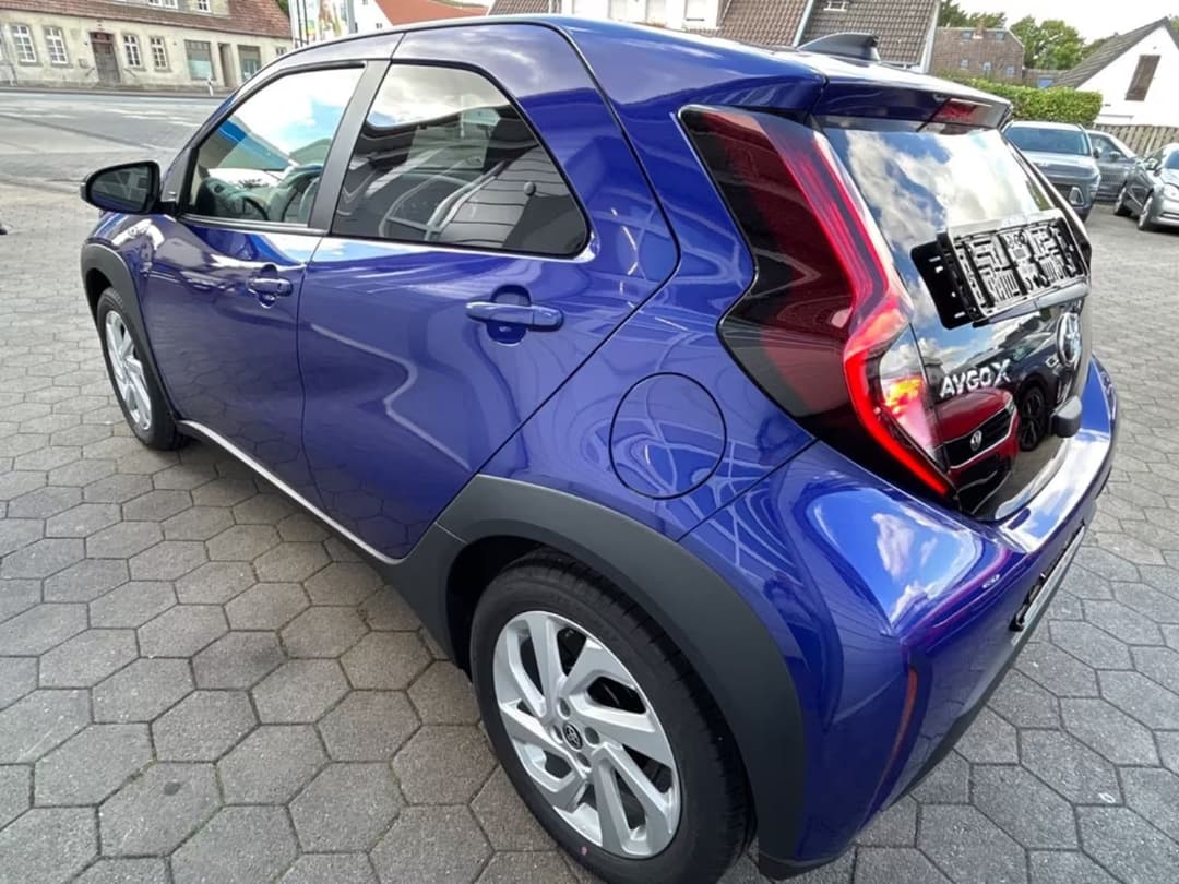 Toyota Aygo (X) — фото 2