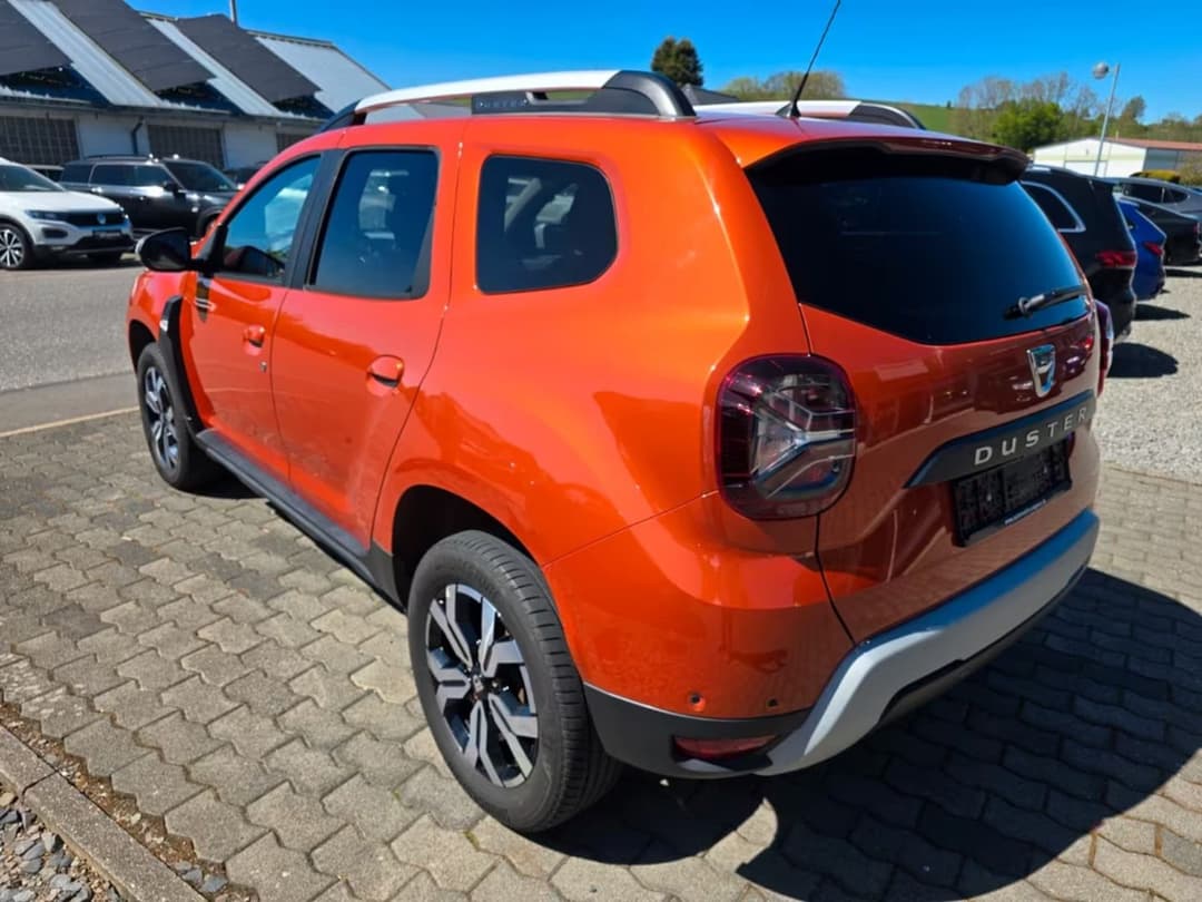 Dacia Duster — фото 2