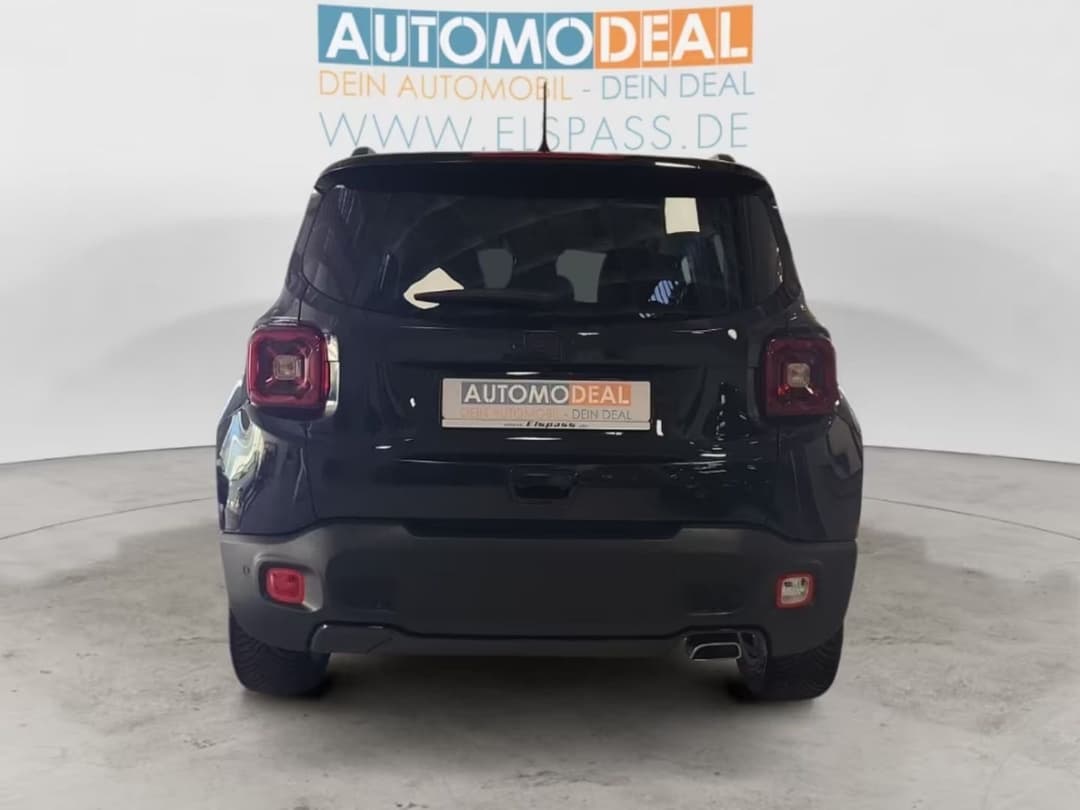 Jeep Renegade — фото 2