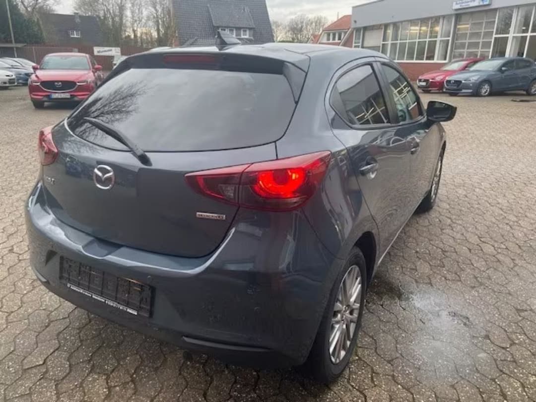 Mazda 2 — фото 2