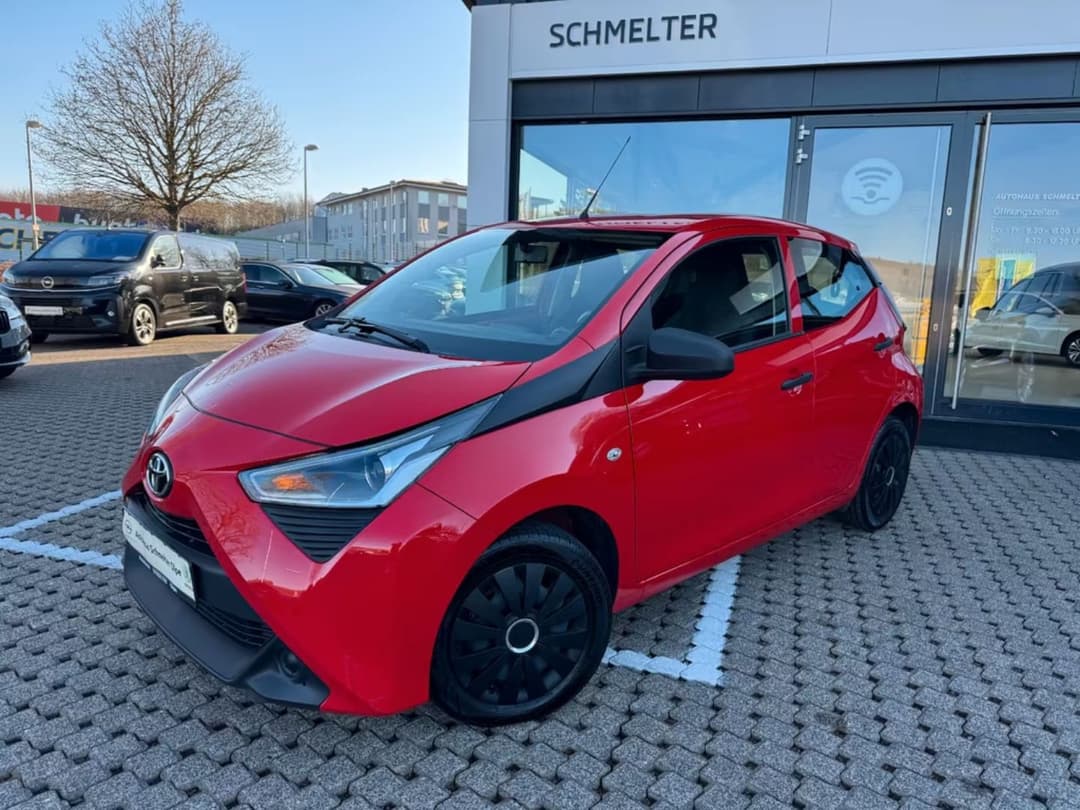 Toyota Aygo (X) — фото 1