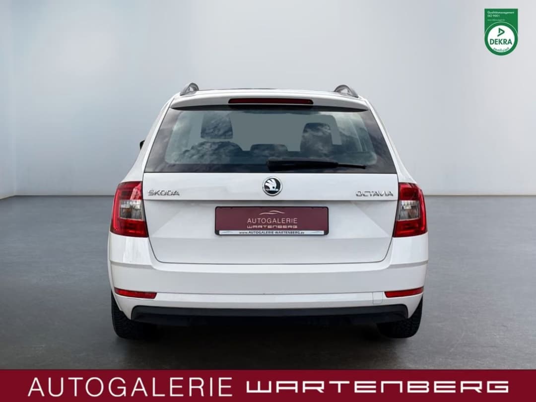 Skoda Octavia — фото 2