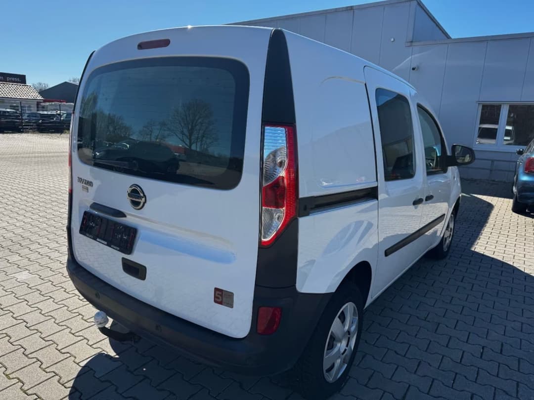 Nissan NV250 — фото 2