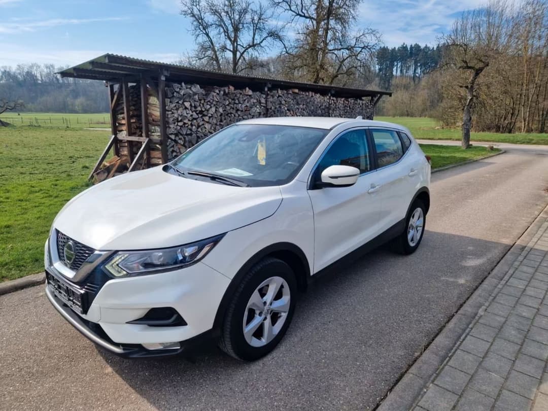 Nissan Qashqai — фото 1