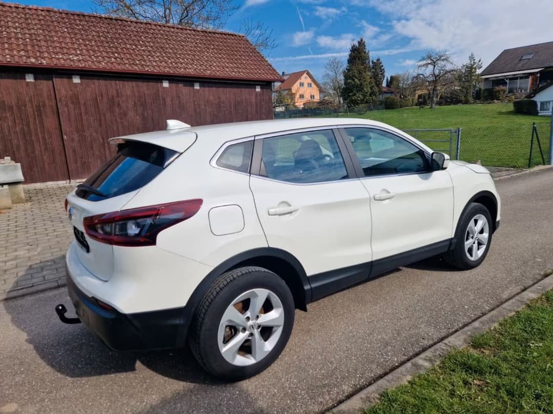 Nissan Qashqai — фото 2