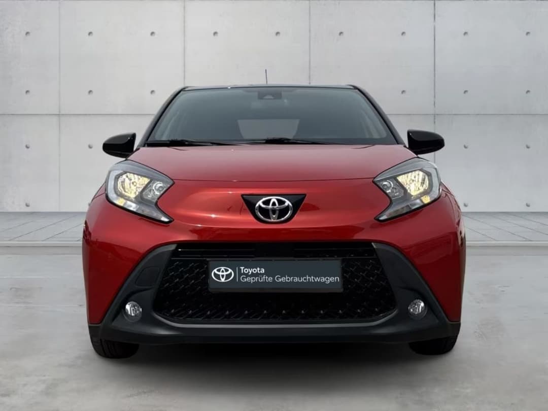 Toyota Aygo (X) — фото 2