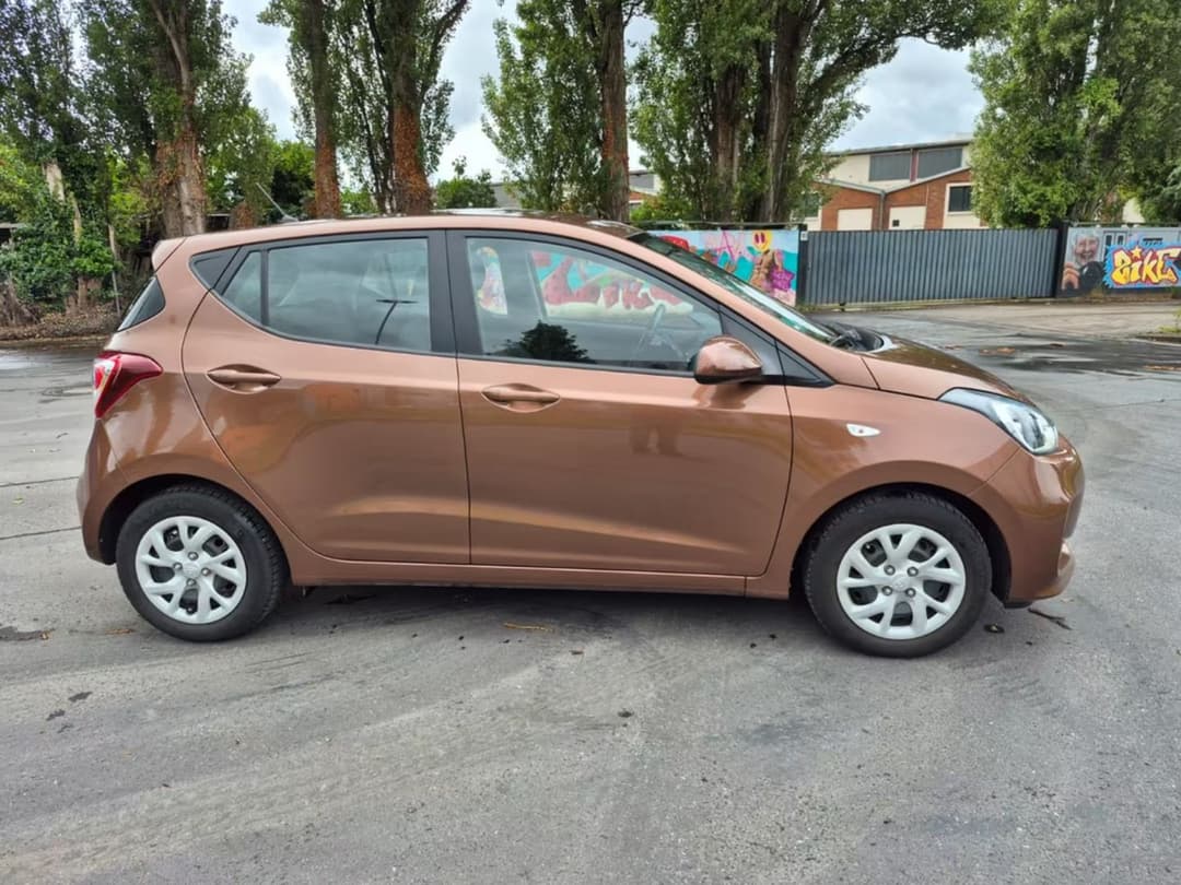 Hyundai i10 — фото 2