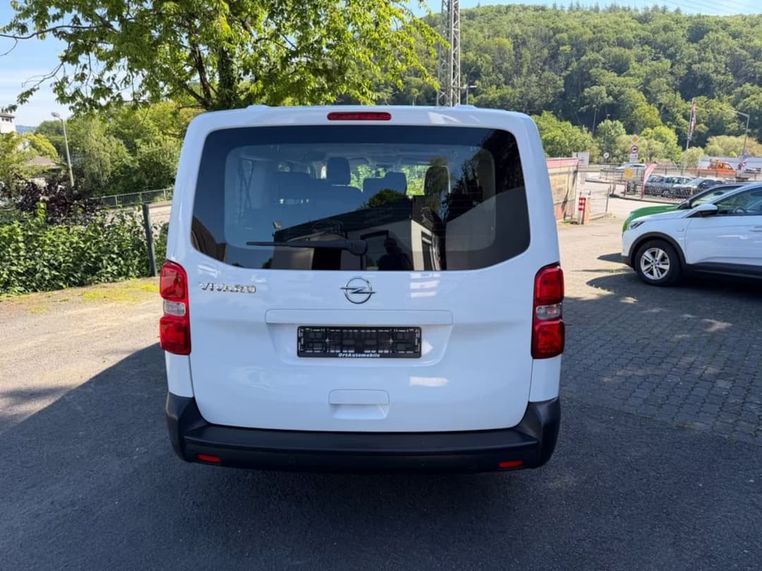 Opel Vivaro — фото 2