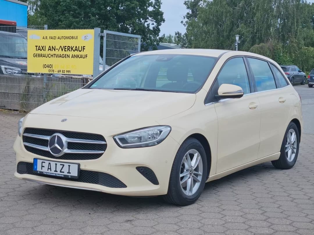 Mercedes-Benz B 180