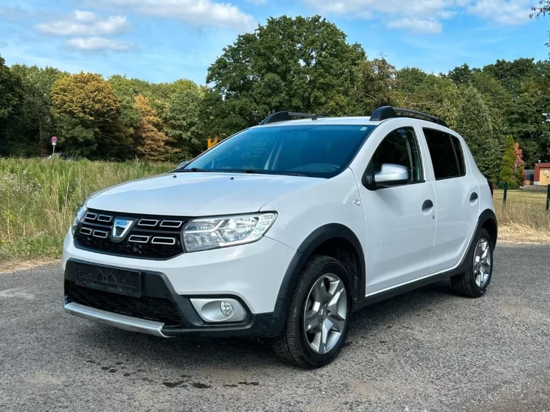 Dacia Sandero — фото 1