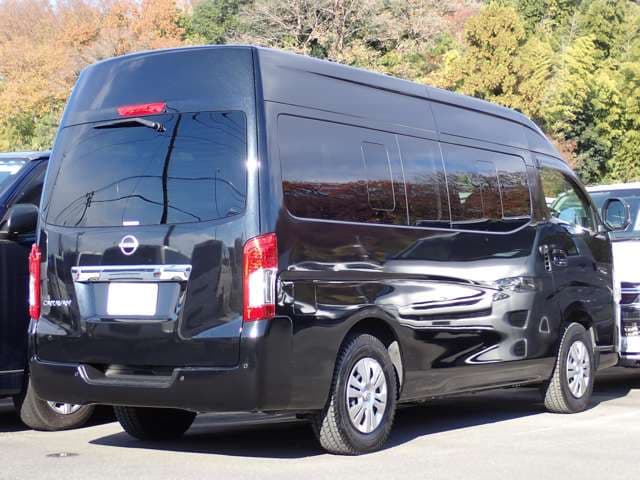 Nissan Caravan Wagon — фото 2