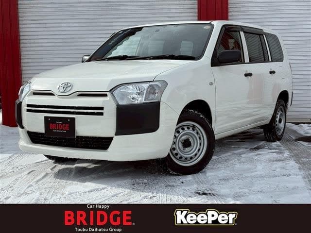 Toyota Succeed VAN