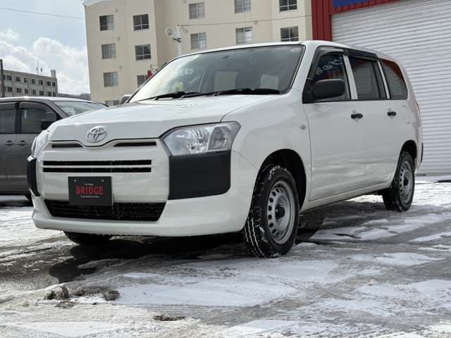 Toyota Succeed VAN — фото 2