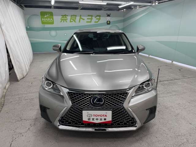 Lexus Lexus CT — фото 2