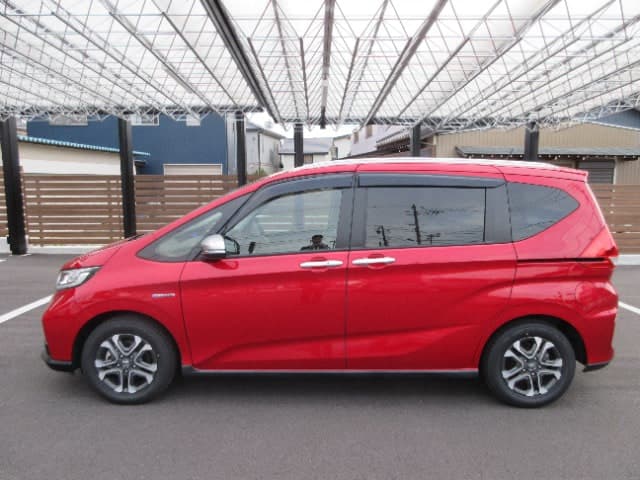 Honda Freed — фото 2