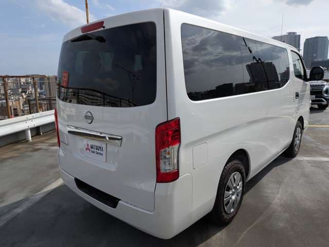 Nissan Caravan Wagon — фото 2