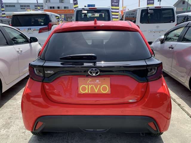 Toyota Yaris — фото 2