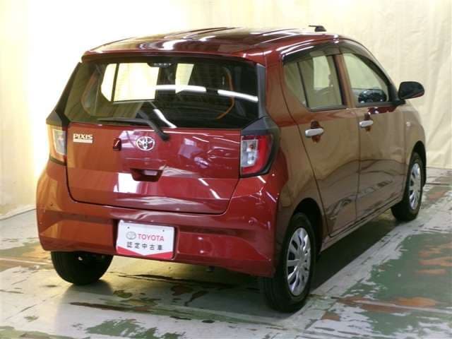 Toyota Pixis Epoch — фото 2