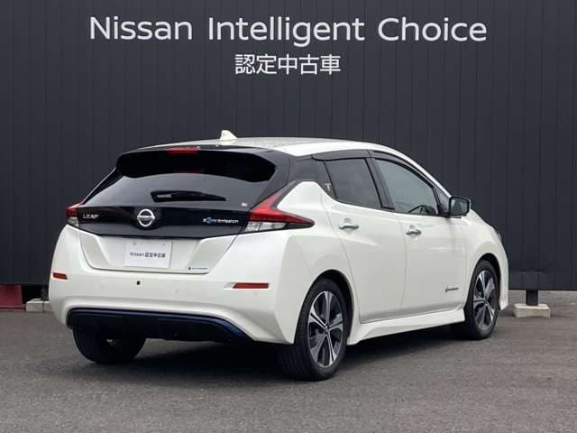 Nissan Leaf — фото 2