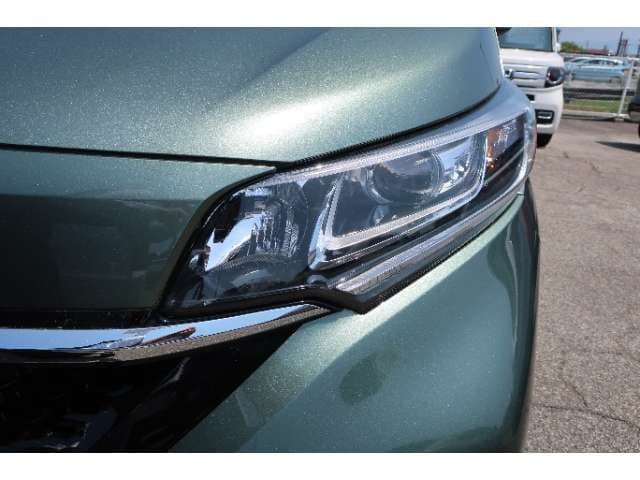 Honda Freed Plus — фото 2