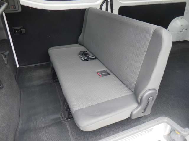 Nissan NV350 Caravan — фото 2