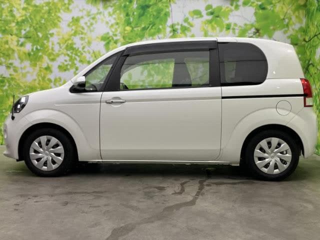 Toyota Porte — фото 2