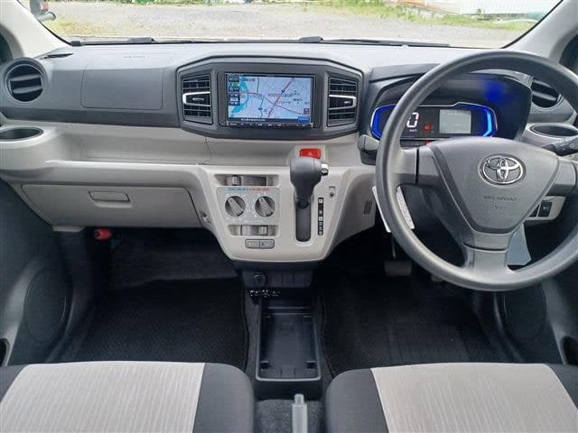 Toyota Pixis Epoch — фото 2