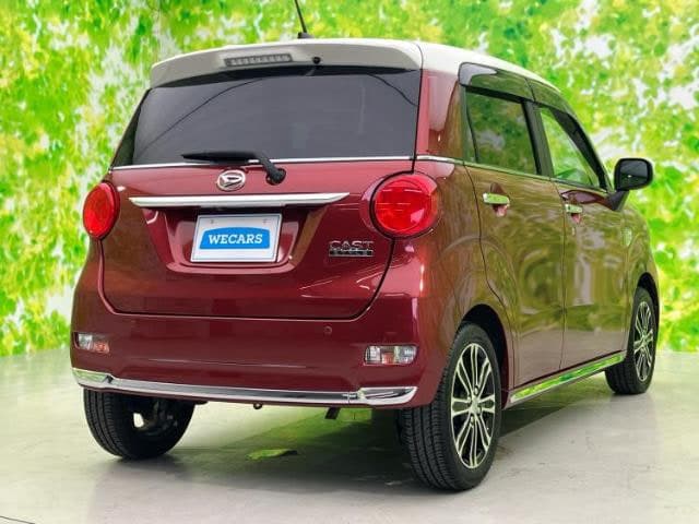 Daihatsu Cast — фото 2