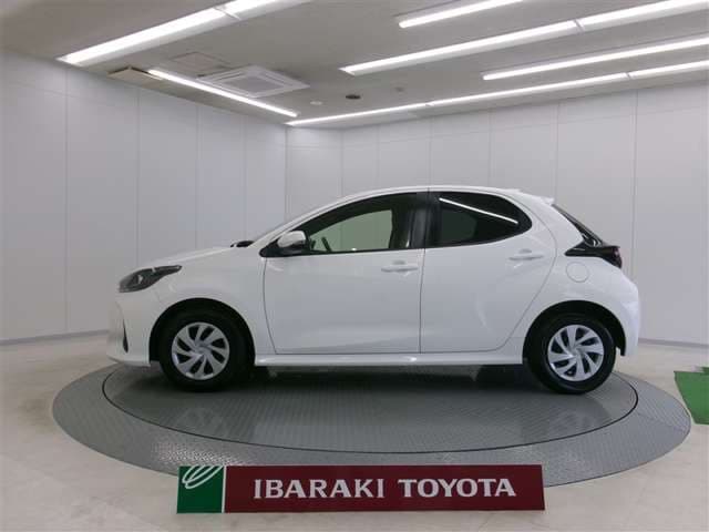 Toyota Yaris — фото 2