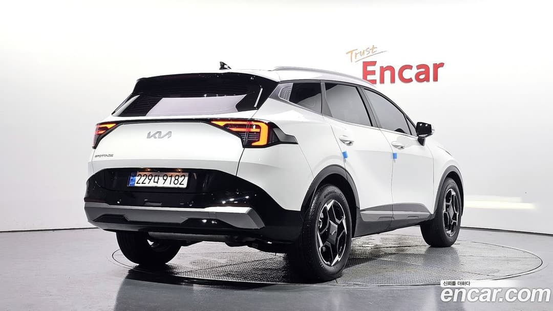 Kia Sportage — фото 1