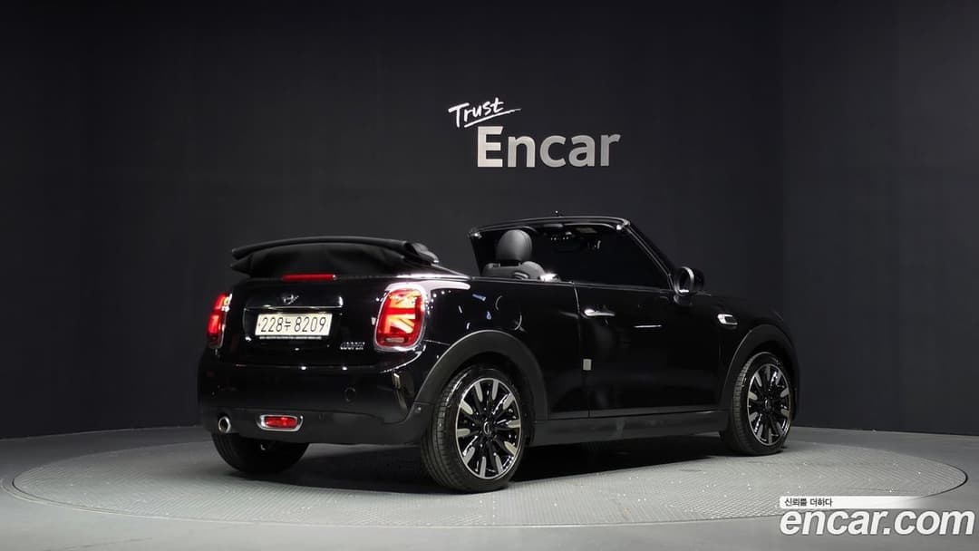 MINI Cooper Convertible — фото 1