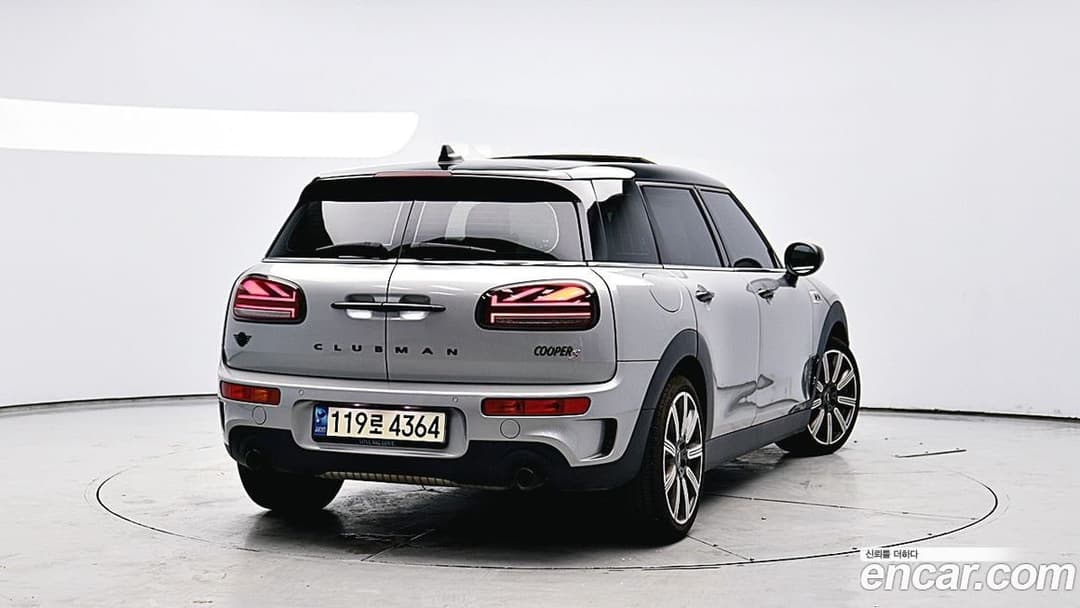 MINI Clubman