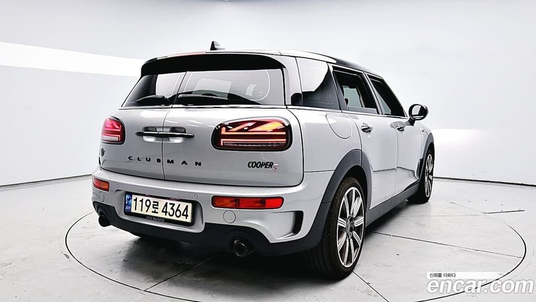 MINI Clubman — фото 2