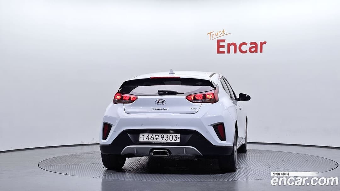 Hyundai Veloster — фото 2