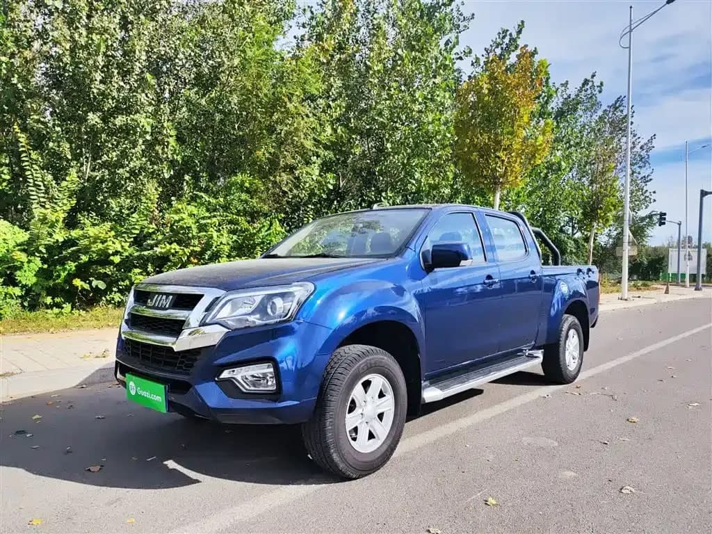 Isuzu RE-MAX Rui Mai