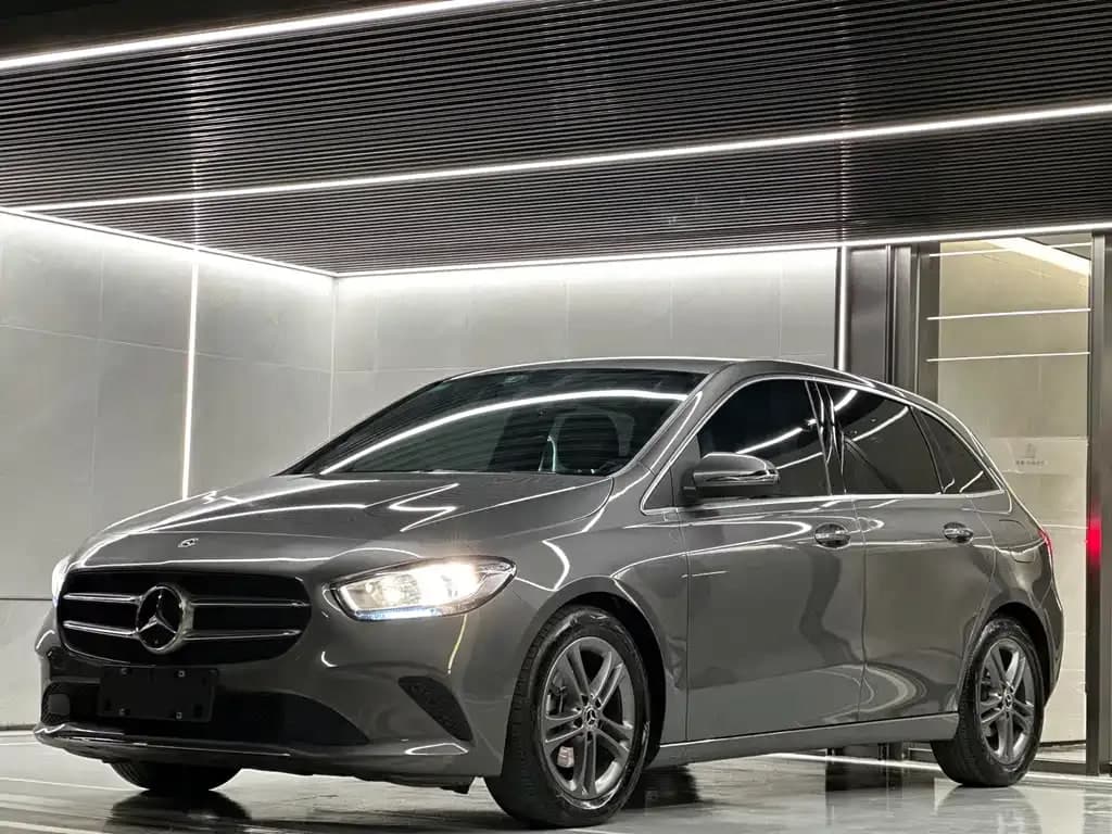 Mercedes-Benz B Ji