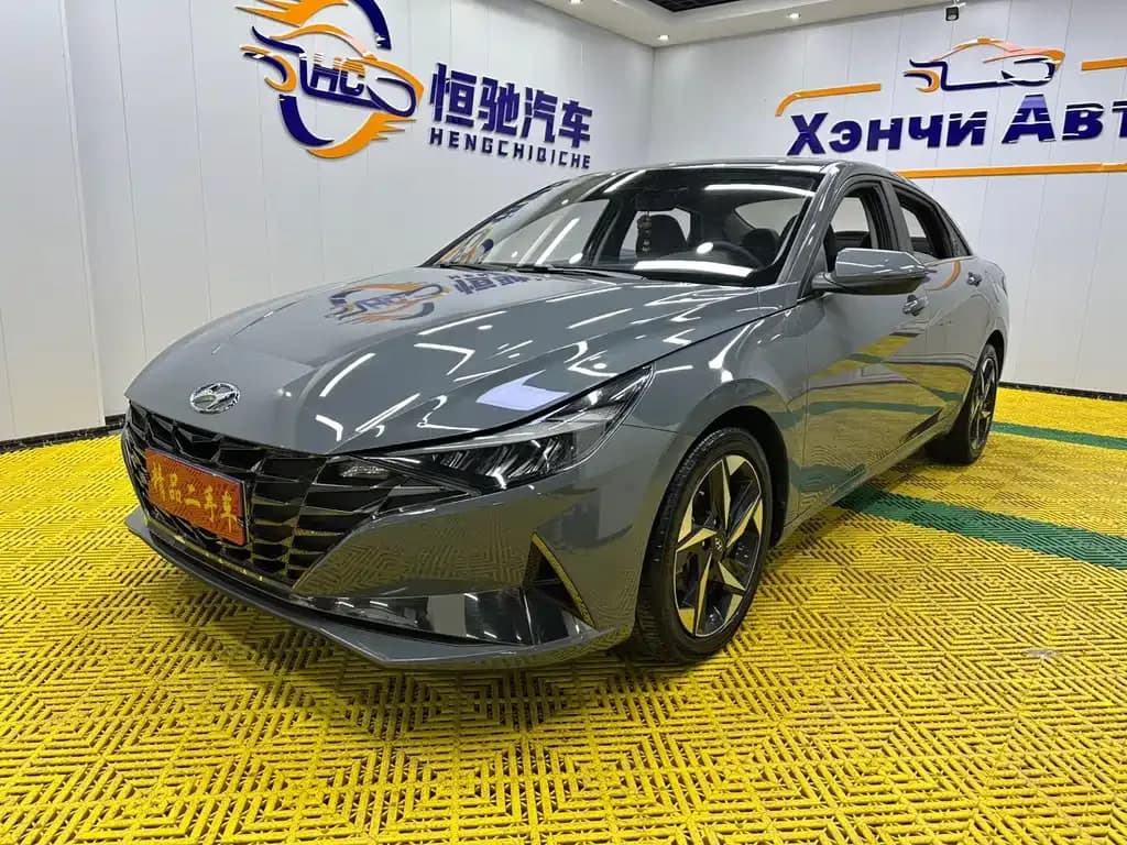 Hyundai Elantra