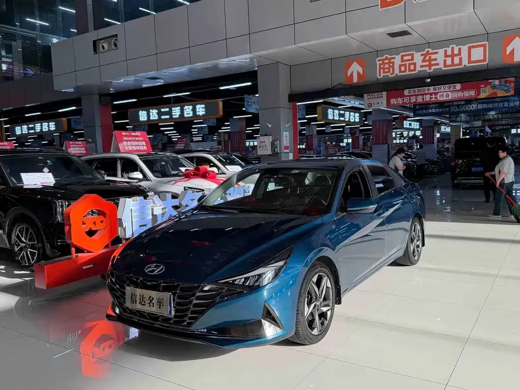 Hyundai Elantra