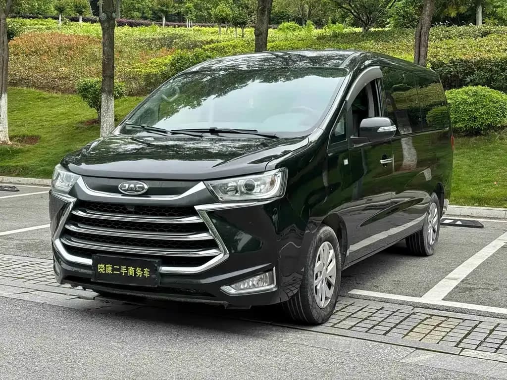 JAC Refine M4