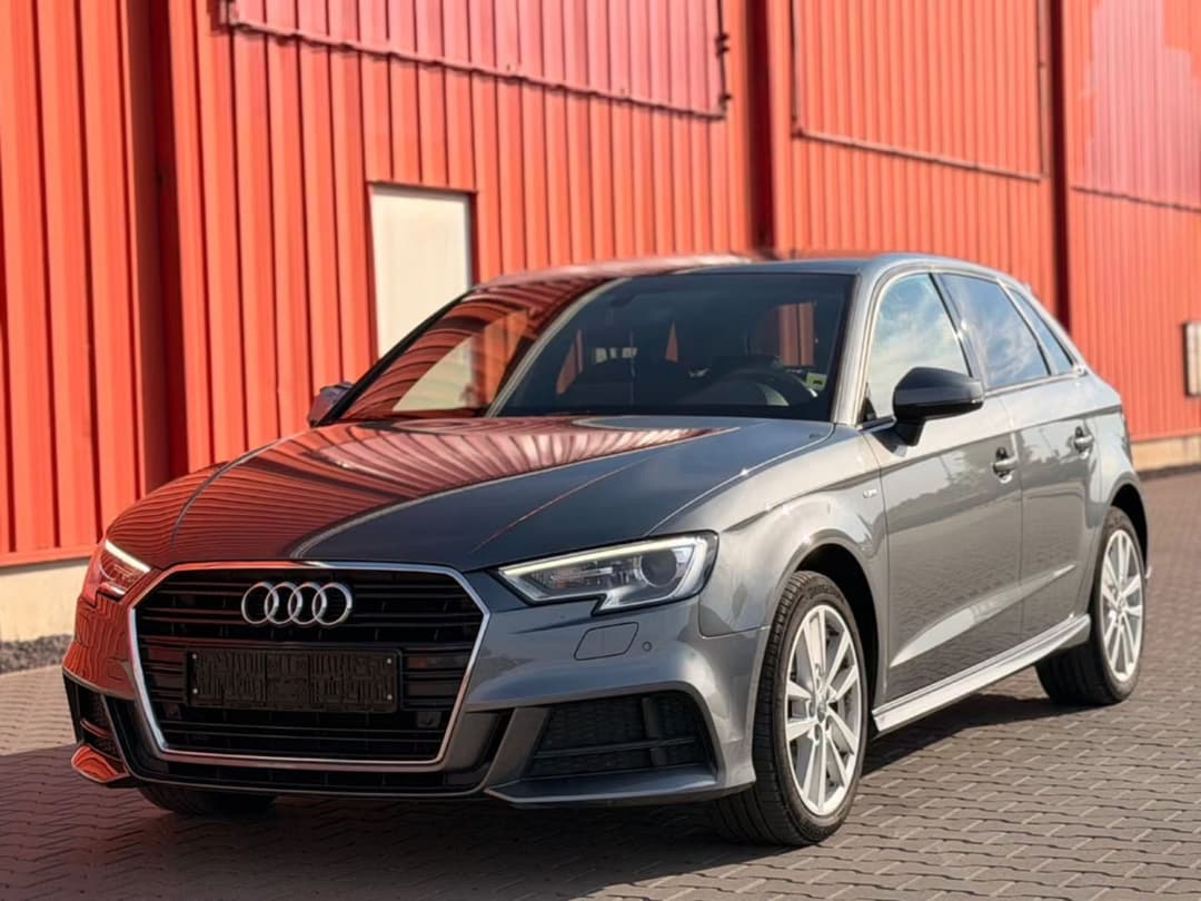 Audi A3 — фото 1
